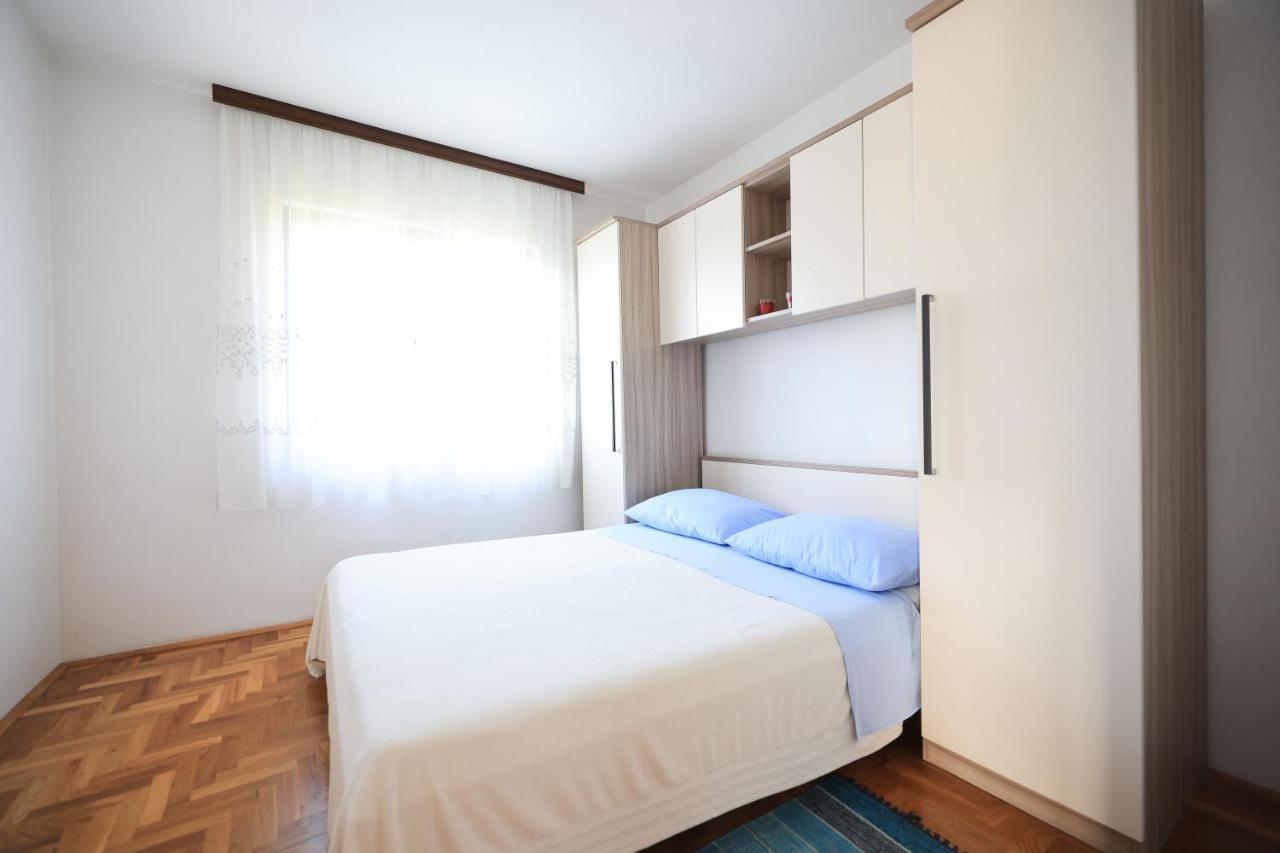 Apartments Ana ペトルチャネ エクステリア 写真