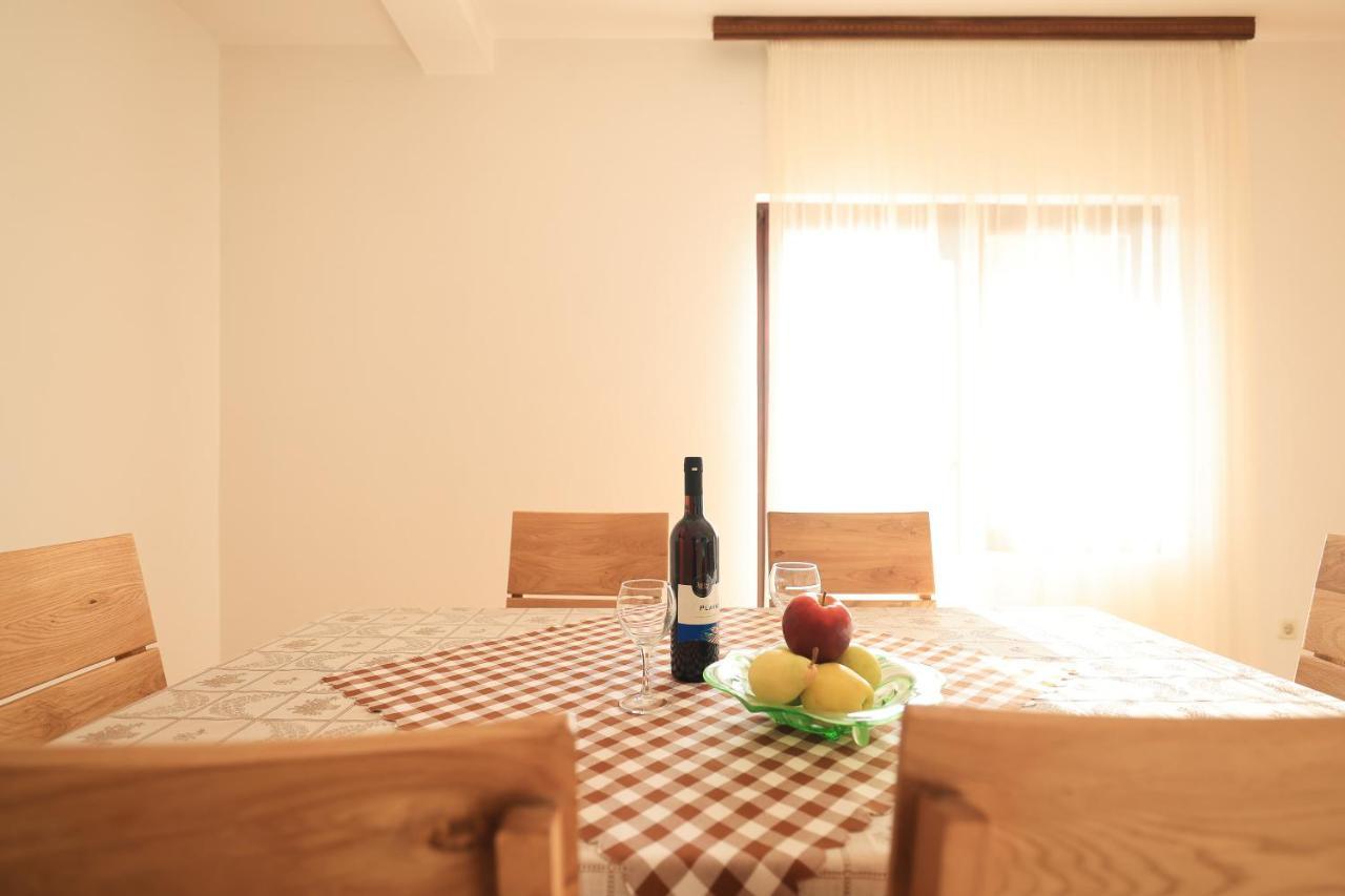 Apartments Ana ペトルチャネ エクステリア 写真
