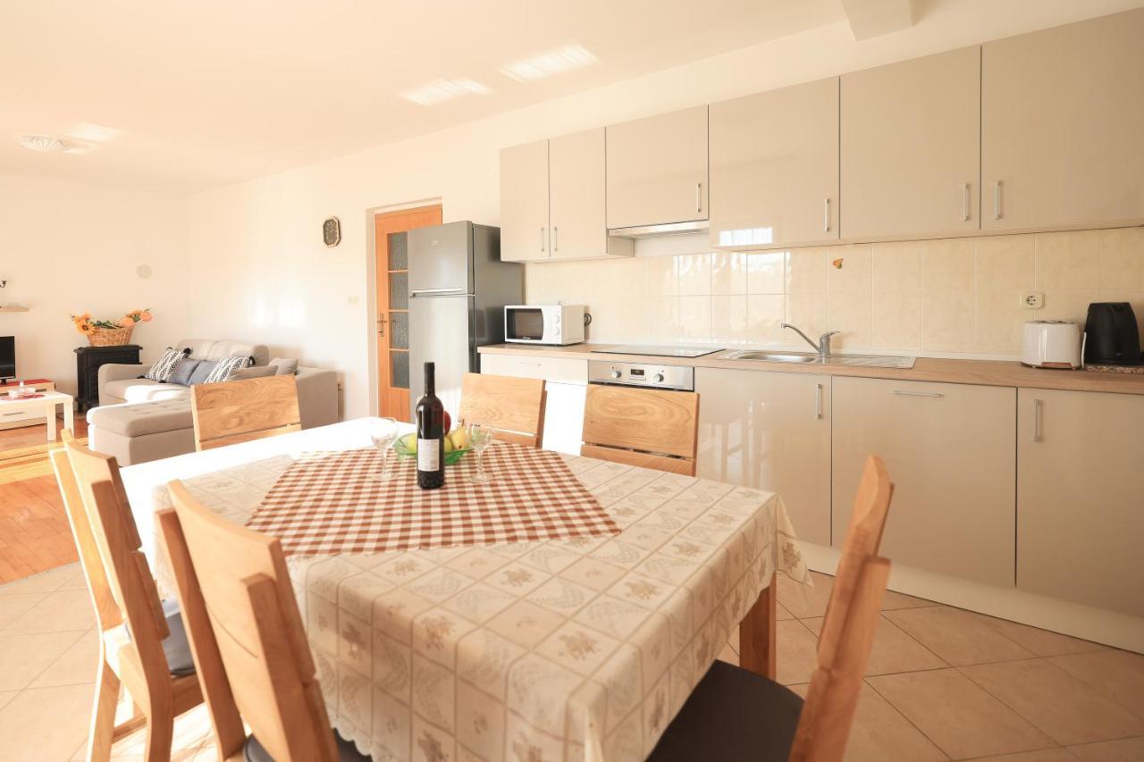 Apartments Ana ペトルチャネ エクステリア 写真