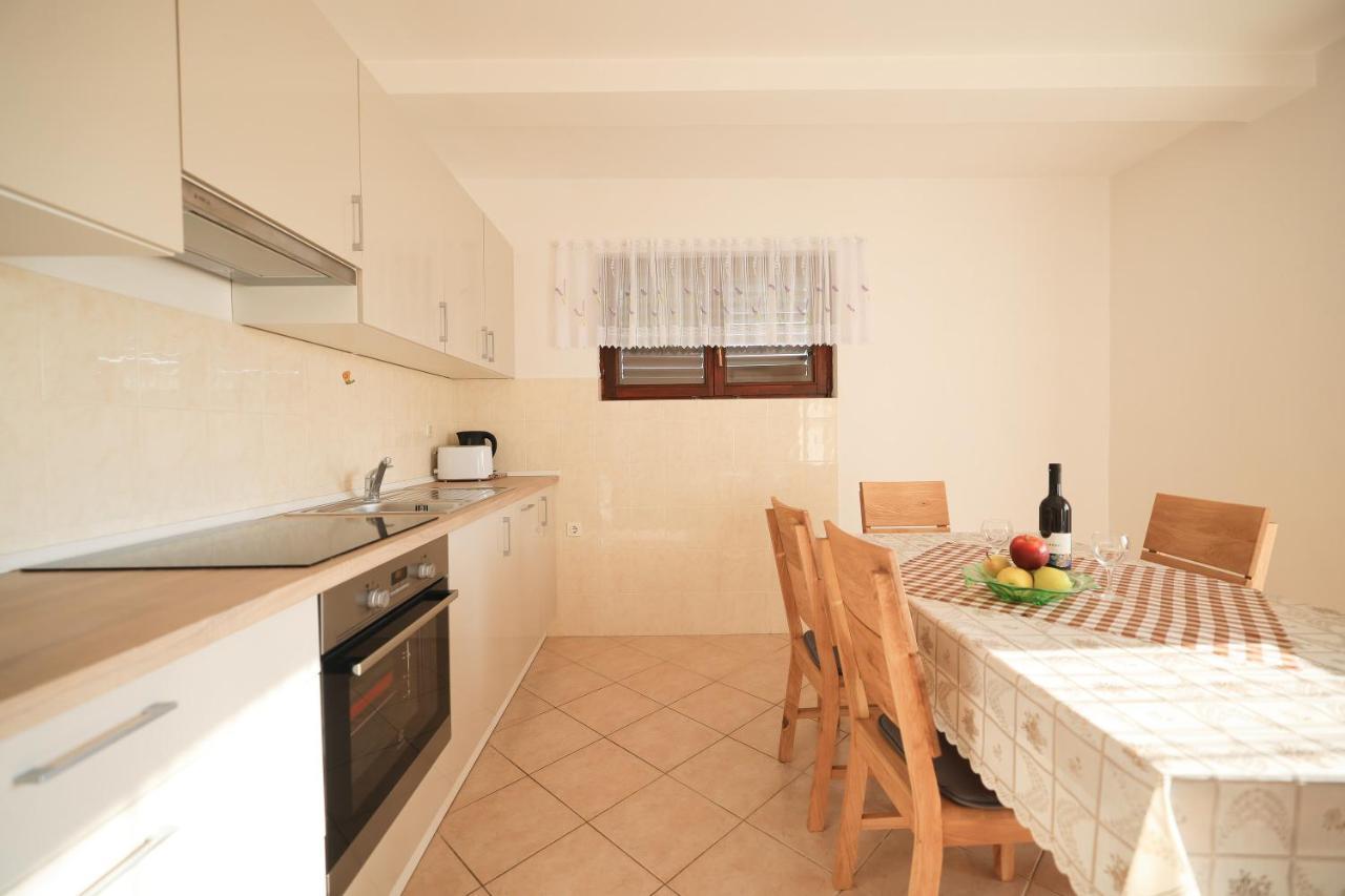Apartments Ana ペトルチャネ エクステリア 写真